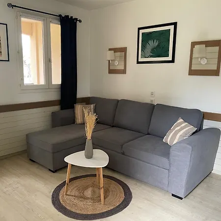 Apartament Piscine Et Pinede - Wifi Saint-Raphaël
